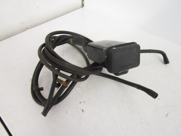 カイケン 96 Kawasaki ZX11 D 1100 Ninja Evap Canister 16164-1064 1990-2001